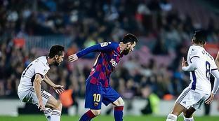 引入具有国 引入具有国